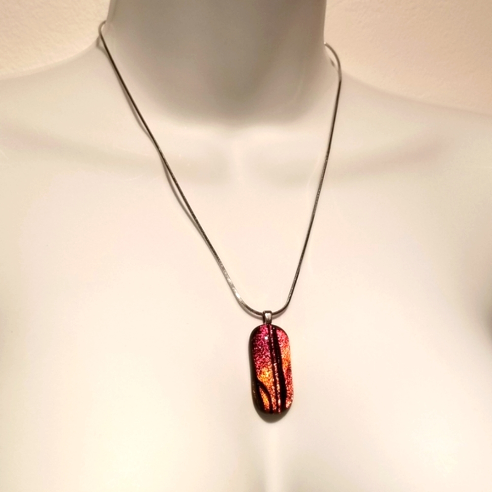ARTISAN Hawaii Sunset and Lava resin metallic pendant  1.5" x .6"